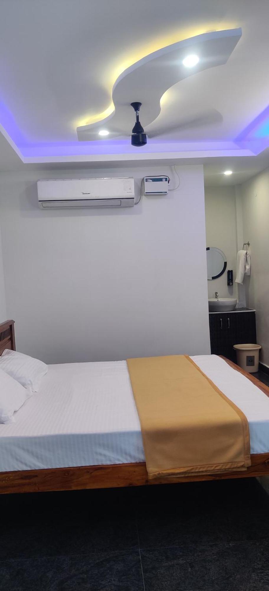 Hotel Aadhi Esha Residency Tiruvannāmalai Exteriér fotografie